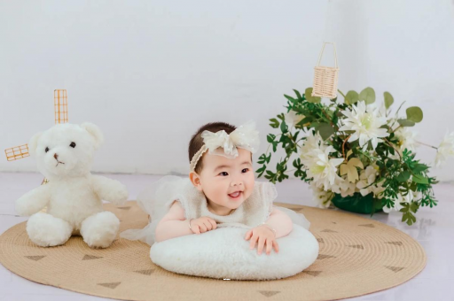 东方宝宝三个月翻身 东方宝宝三个月翻身